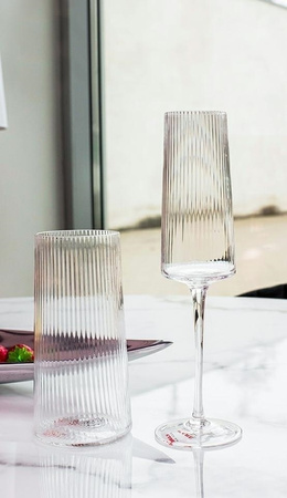 KARE szklanka ISABEL / RIFFLE 535 ml transparentna