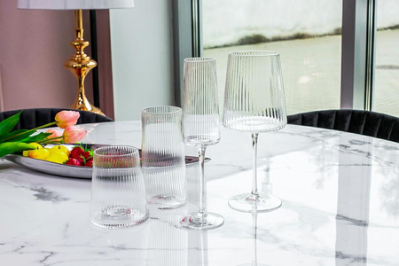 KARE komplet 4 kieliszków do wina RIFFLE  760 ml