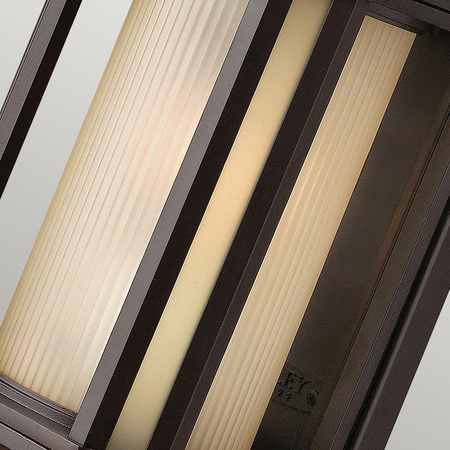 Mała latarnia naścienna Castelle - 1 źródło światła - Brązowa Castelle Quintiesse Hinkley QN-CASTELLE-S-BZ