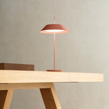 Vibia Mayfair Mini lampa stołowa LED z akumulatorem średnica 20c, wys. 38 cm terakota