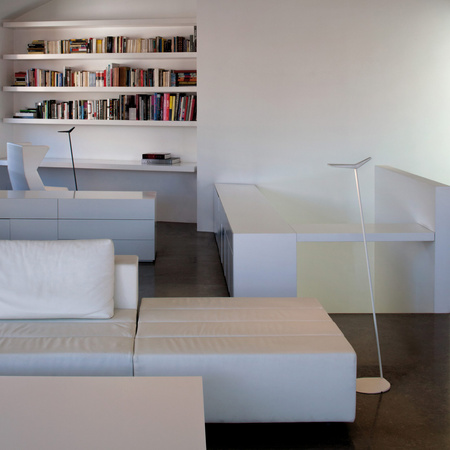 Vibia Skan Lampa Stojąca Lampa do Czytania LED ze Ściemniaczem, szer. 28cm, wys. 123.5cm, GL 30 cm, Biały